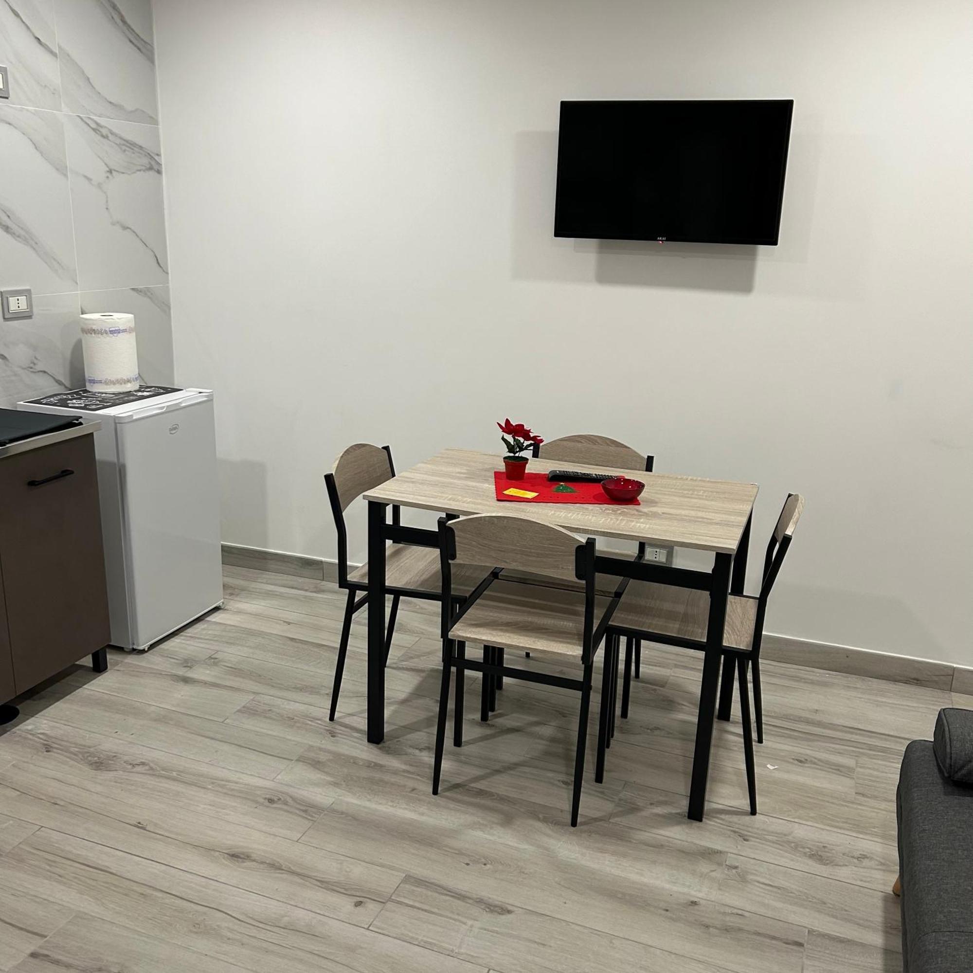 House Diva Apartment เนเปิลส์ ภายนอก รูปภาพ